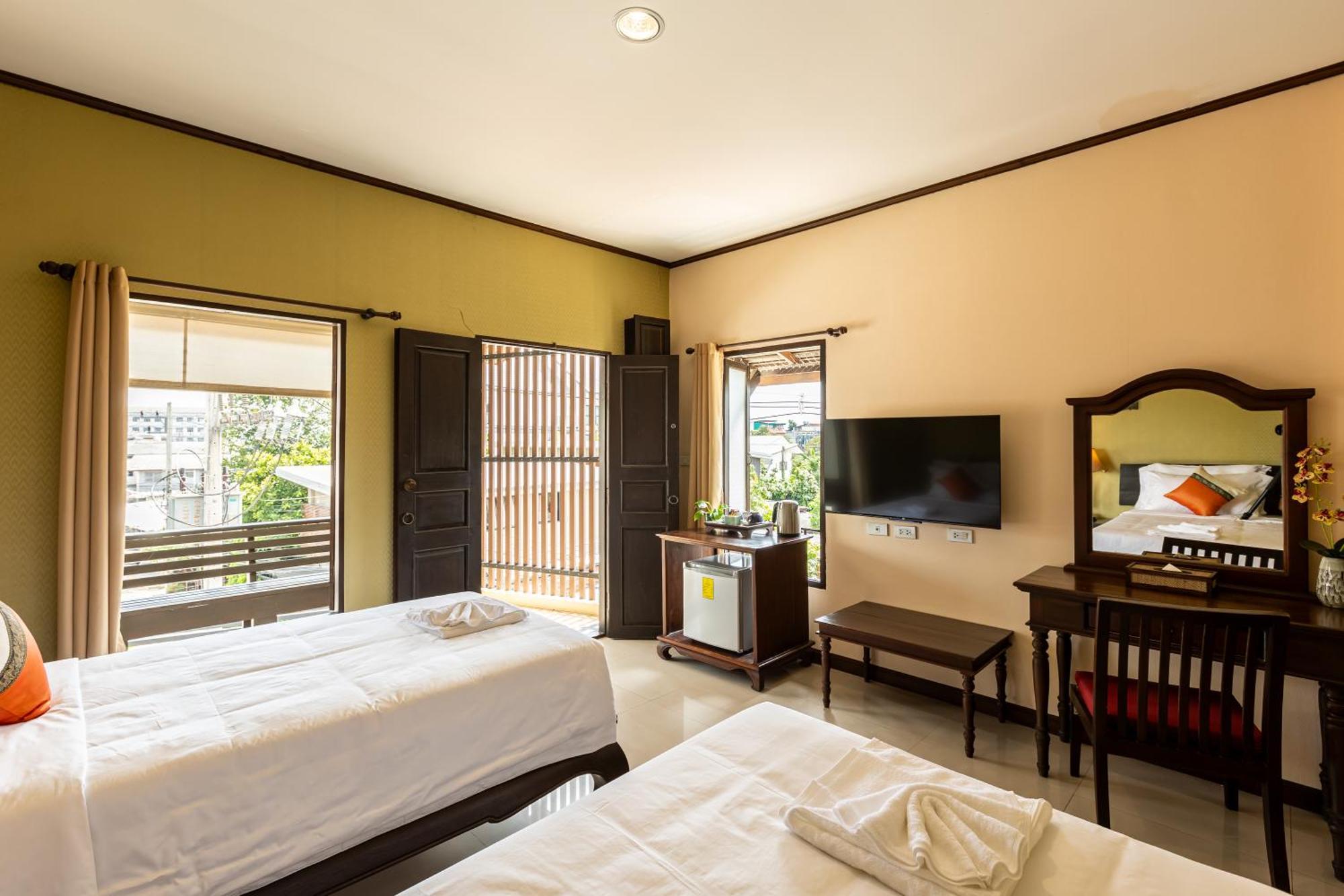 Na Thapae Chiangmai Hotel Чиангмай Экстерьер фото